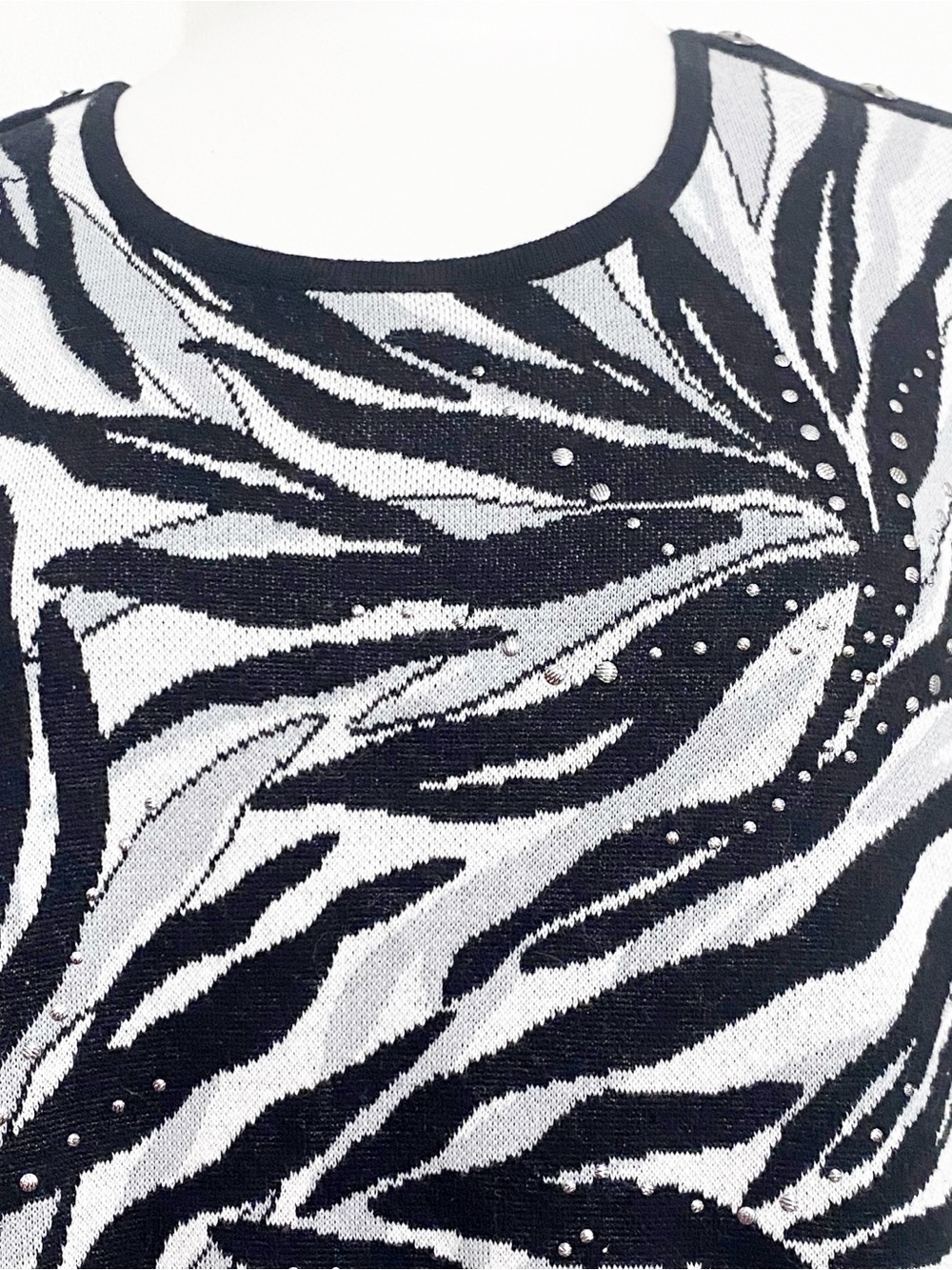Alfred Dunner Black & White Leaf-Patterned Soft Thick Long Sleeve Sweater Top 2X